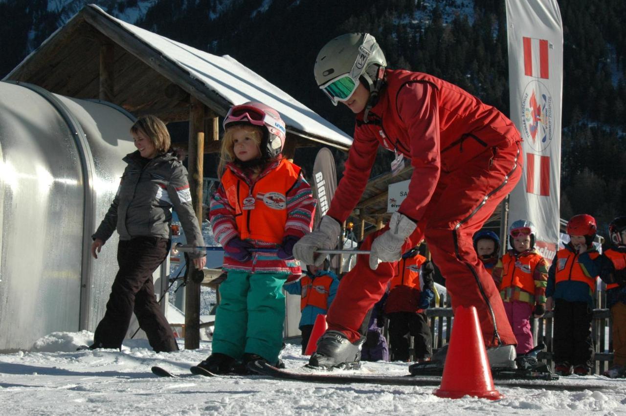 Hotel Tirolerhof - Familotel Zugspitze Ehrwald Ngoại thất bức ảnh