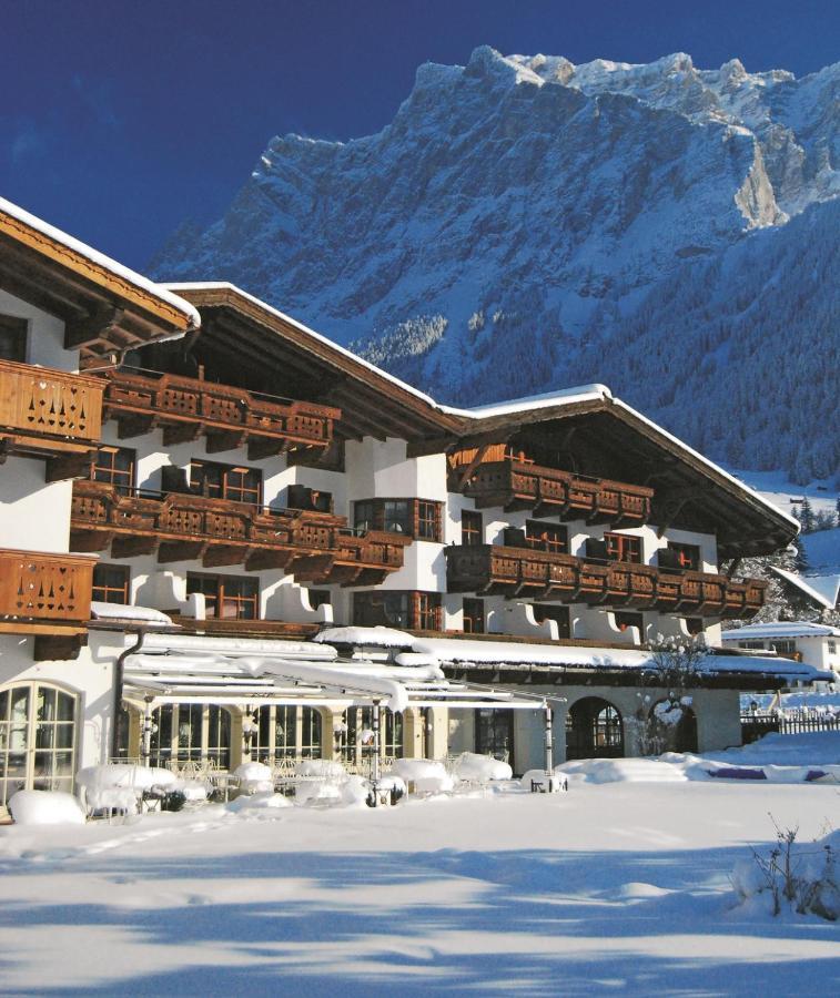 Hotel Tirolerhof - Familotel Zugspitze Ehrwald Ngoại thất bức ảnh