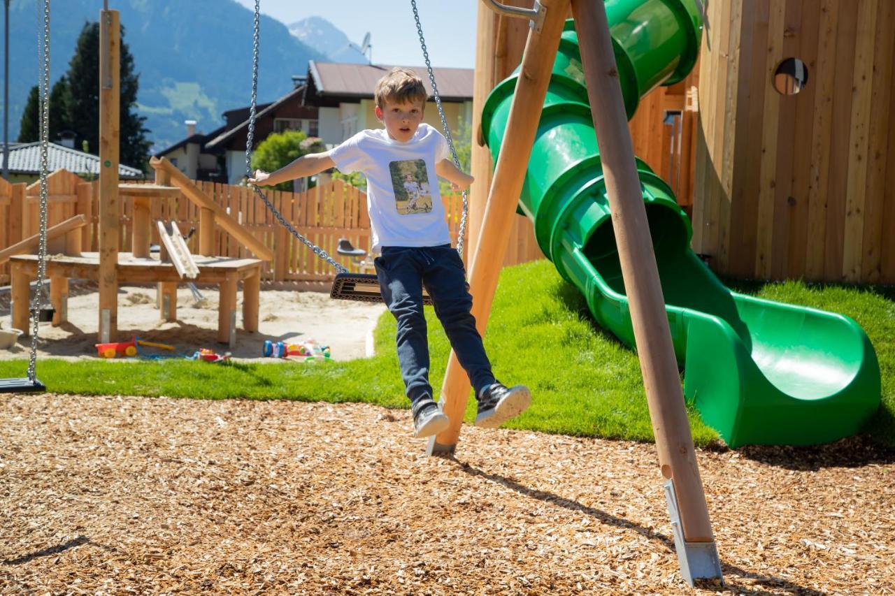 Hotel Tirolerhof - Familotel Zugspitze Ehrwald Ngoại thất bức ảnh