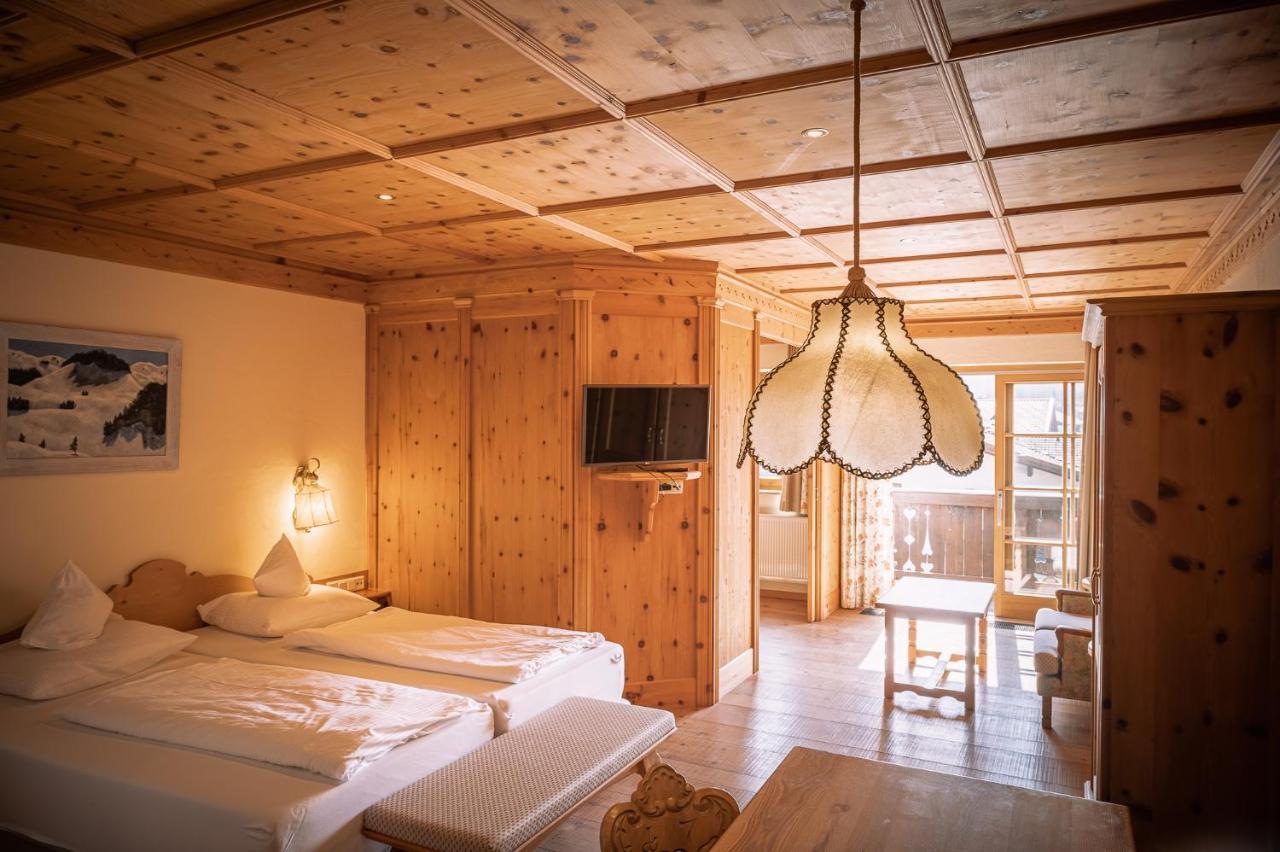 Hotel Tirolerhof - Familotel Zugspitze Ehrwald Ngoại thất bức ảnh