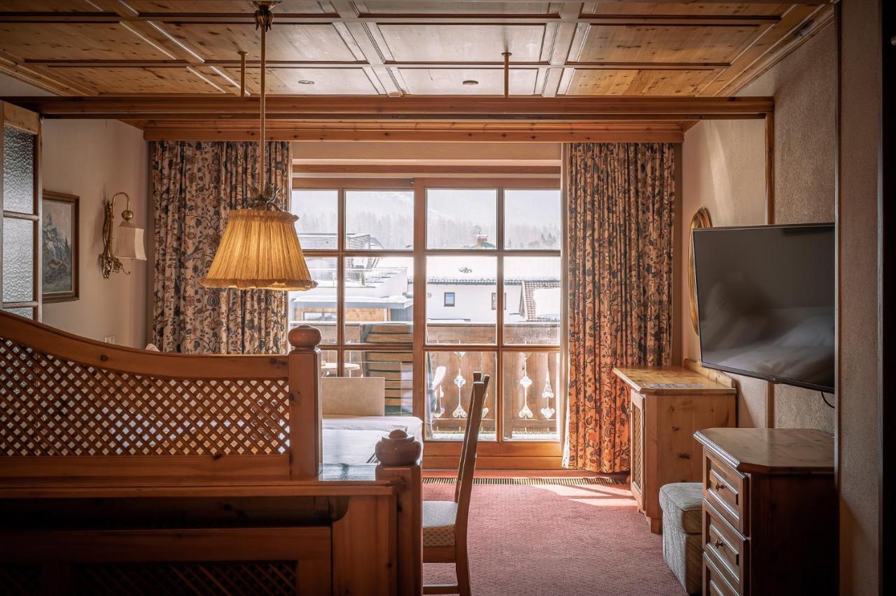 Hotel Tirolerhof - Familotel Zugspitze Ehrwald Ngoại thất bức ảnh