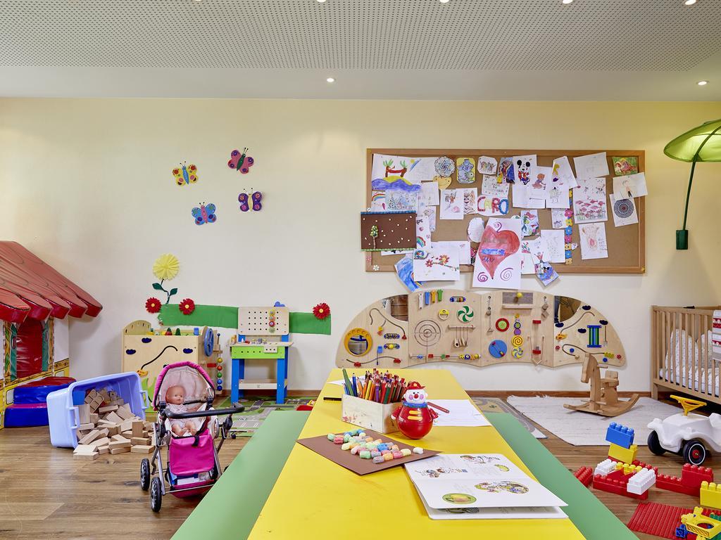 Hotel Tirolerhof - Familotel Zugspitze Ehrwald Ngoại thất bức ảnh